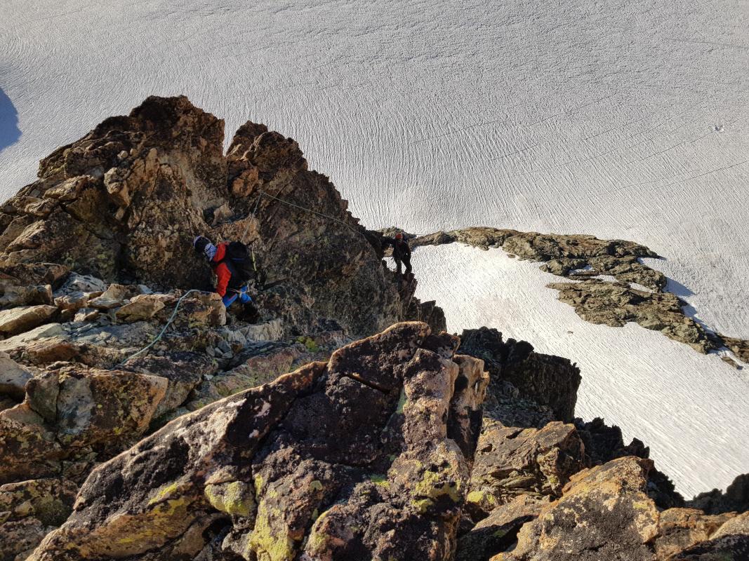 Long déroulé de l'arête est