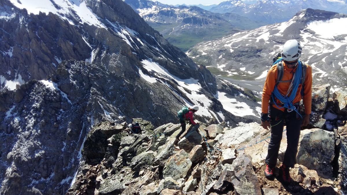 La cordée Loris Aurélie Sabina presque au sommet