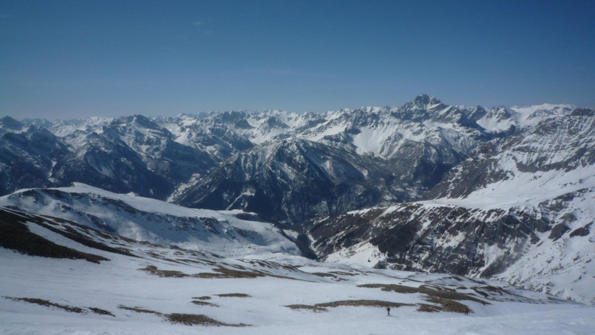 Vers 2000 m, seuls au monde